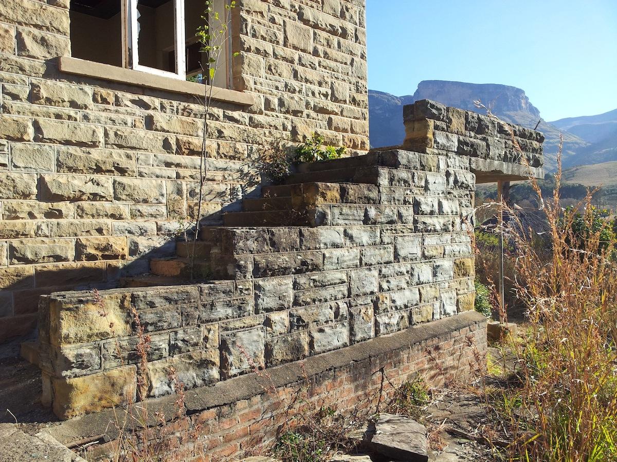a-trip-inside-the-derelict-royal-natal-national-park-hotel-the